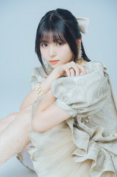 【画像】元青春高校3年C組メンバー、脱がされメチャシコボディを披露wwwの画像