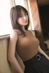 【画像】巨乳まんさん、スーパーで前に並んでる客におっぱいを押し当ててしまうwwwwの画像
