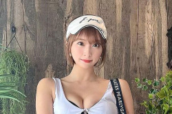 【動画】女さん、スーパー店内の野菜でパイズリしてしまうwwwの画像