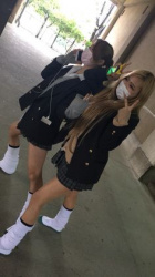 【動画】ヤンキー女さん、足フェチの為にサービスしてくれるwwwの画像