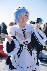 【画像】女性コスプレイヤーさん、ガチでオッパイがデカすぎるwwwの画像