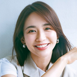 【衝撃】優木まおみ(45)、すっぴん公開が美人すぎてネット騒然wwwの画像