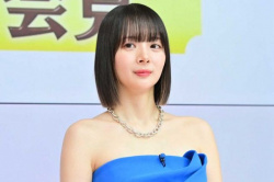 【画像】岡田紗佳さん、やっぱり身体はどう考えても役満wwwの画像