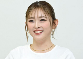 【画像】ゆうちゃみの夏の服装、ほぼ痴女wwwwの画像