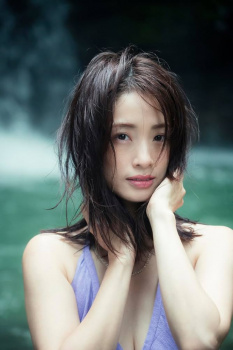 【画像】上戸彩、普段のボディ晒してしまう…J民「むしろ最高やん」の画像