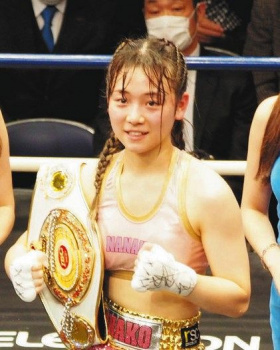 【画像】女子ボクサー「計量クリアしました！」の画像