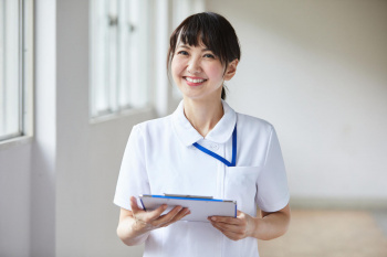 【画像】限界集落に赴任した看護師、めちゃくちゃにされるwwwの画像