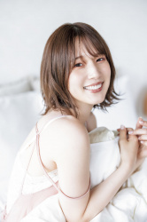【画像】令和最新版・内田真礼(35)の画像