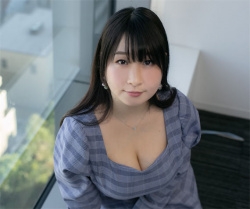 【画像】桐山瑠衣とかいうベテランおっぱい16年目に突入!wwwwの画像