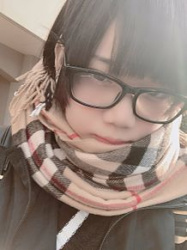 【動画】陰キャ女子 クラスの一軍女子にボコられるwwwの画像