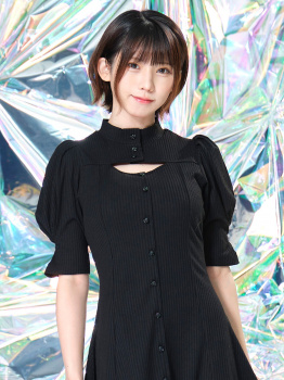 【画像】えなこさん、お胸パツパツwwwの画像