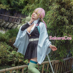 【画像】コスプレイヤーさん撮影会でパイを揉ませてしまう‍ｗｗｗ‍ｗの画像