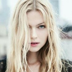 【画像】このレベルの貧乳白人女子ｗｗｗｗｗｗｗｗｗｗの画像