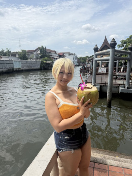 【画像】∧∨女優の乙アリスさん、現在の下半身がドチャシコすぎるwwwの画像