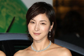 【画像】最新の広末涼子(46)さん、余裕で抱けると話題になるwwwの画像