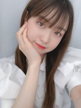【画像】女の子、スケベなポーズで自撮りするｗｗｗの画像