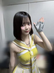 【画像】AKB川村結衣(20)さん、布面積少な目衣装がエチエチすぎるｗｗｗの画像