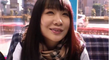 奥手な彼氏にちょっと不満のある女子高生はキスで落ちる！彼氏以外の他人棒にしゃぶりつき生ハメ顔射での画像