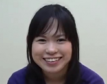 【今日の素人おっぱい】19歳で現役女子大生というFさん 女子高生と言われても信じてしまうロリ顔にちっぱいが良く似合う!の画像