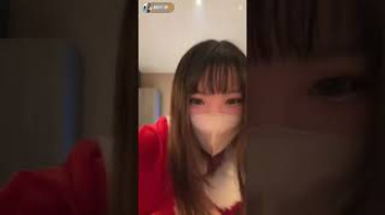 TikTokライブ 前屈みパンチラの画像