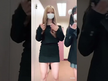 TikTok ミニスカギャル 太ももの画像