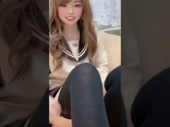 JKコス美人のパンチラ TikTokライブの画像