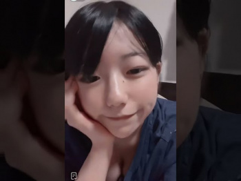 胸チラ おっぱいにしか目がいかないの画像