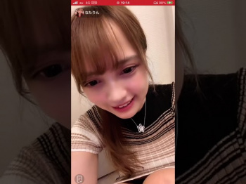 TikTokライブ メイク中美女パンチラの画像