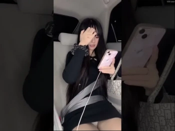 【YouTubeで見られるエ○動画】キャバ嬢パンチラ黒❤️編‼️ ユーチューブの画像