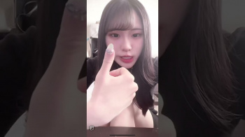 【TikTok】清楚な雰囲気のお姉さんのパンチラ 油断大敵 ティックトックの画像