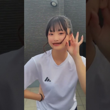 ブラが透けちゃってる女子中学生 #TikTok ティックトック 中学生 JCの画像