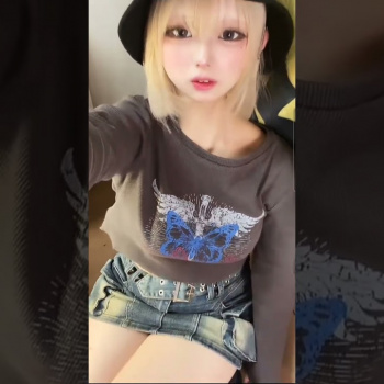 某配信アプリ パンチラ2の画像