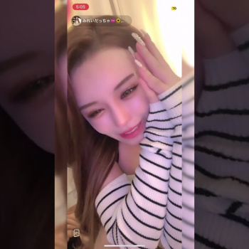 港区キャバ嬢の朝 #パンチラの画像