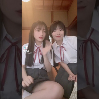 【放送事故】ちょっとした油断からパンチラJK #TikTok#Instagram#可愛い#EROS#美少女#裙底风光 #Upskirt #Трусики выстрел#shorts ティックトック インスタ 女子高生 高校生 shortsの画像