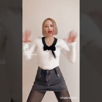 TikTok 巨乳 ダンス 乳揺れ ティックトック おっぱいの画像