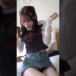 美女のエロいパンチラの画像
