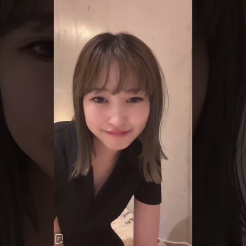 モデル系美女がミニスカワンピースでパンチラ胸○ラの画像
