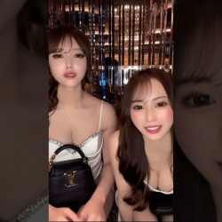 TikTokライブ かわいいキャバ嬢のパンチラ配信の画像