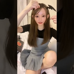 TikTokライブ 私服キャバ嬢のパンチラの画像