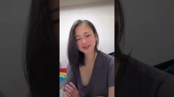 TikTok LIVE NOーブラ配信お姉さん #放送事故 #ポロリ #胸チラ #パンチラの画像