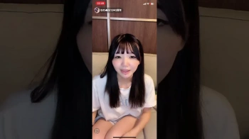 【短パンの隙間から模様まで】#パンチラ#放送事故#TikTok#ライブ配信 ティックトックの画像