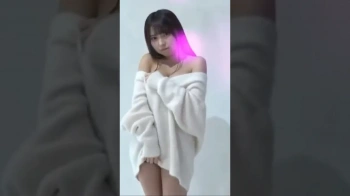 セクシー美女十味生着替えパンチラの画像