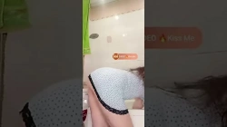 TikTokライブ 掃除中に見え隠れする娘の半ケツの画像