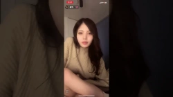 【色と模様まではっきり】#TikTok #放送事故 #ライブ配信 #パンチラ ティックトックの画像