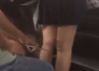 《動画》スマホでJKのパンチラ盗撮してる変態がいたから晒すｗｗｗｗの画像