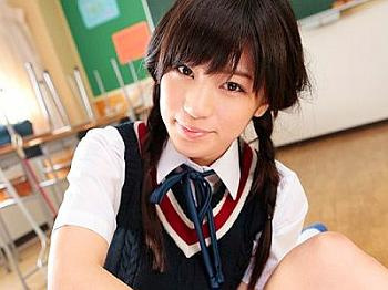 ?高橋しょう子?スレンダー巨乳ボディのJKちゃん！！憧れの女の子と教室の中でエロいことをしまくったwの画像
