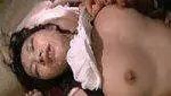 【巨乳美少女凌辱】監禁拘束された巨乳美少女が廃屋、野外でマンコ弄られ舐められ、イラマチオ責め、マンコ生挿入連続顔射。の画像