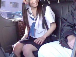 【田舎JK@鬼畜レイプ事件】『え…おじさん…コレ…なんの撮影?』可愛いイキ潮お漏らし美少女ロリ女子校生を強姦⇒中だし絶頂の画像