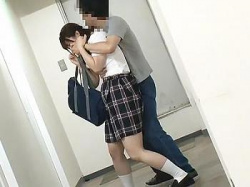 〔レイプ×女子高生〕日常が変わる瞬間！通学路で起きた衝撃の事件と謎に包まれた女子高生の感動的なストーリーｗｗｗの画像