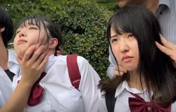 男たちに拉致されたJK2人が凌辱される！喉奥まで咥えさせられ言いなりのまま肉棒ぶち込まれ体内に発射される！の画像